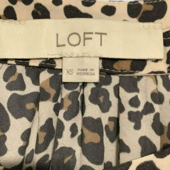 Loft Animal Print Pullover Top XS - Picture 4 of 6